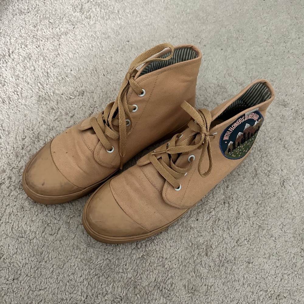 Tan BANGS Sneakers Women’s size 10 Unisex